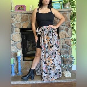 Kulani Kinis sarong